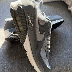 Nike Air Max Men's Dark Gray Sneakers
